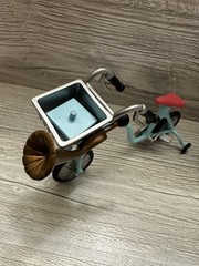 Dr. Seuss How The Grinch Stole Christmas Santa Grinch & Cindy Lou Who Drum Bikes