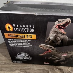 Jurassic World Hammond Collection Indominus Rex Deluxe Damaged Box