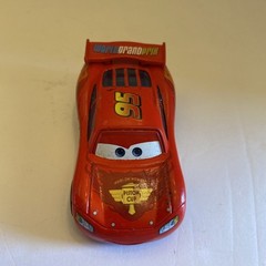 Disney Pixar Cars-Lot of 7 Cars McQueen-Die Cast & Plastic