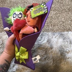 BEETLEJUICE & LYDIA Valentine’s Day 13″ Plush Bouquet Brand New With Tag