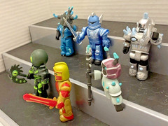 R0BL0X Toys Action Mini Figures Lot of 6 – Champions Of Roblox – 2 Incomplete