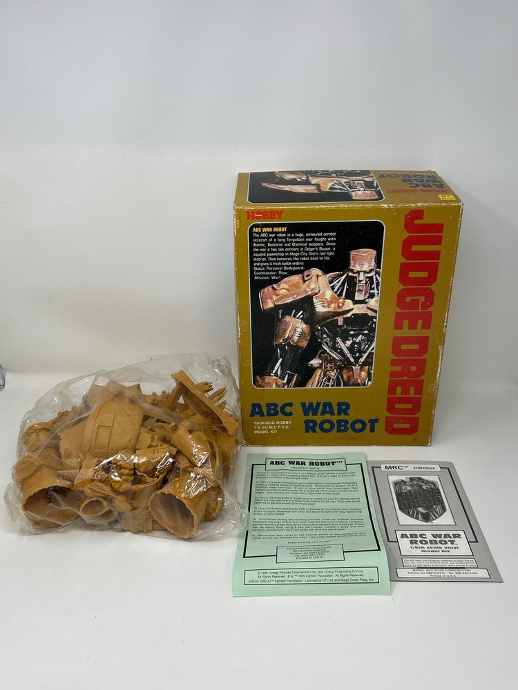Judge Dread ABC War Robot 1/9 Soft Bikit PVC Model Kit Tsukuda Hobby