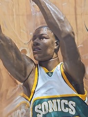 2003 McFarlane NBA Seattle Sonics Ray Allen #34 Series 5 White “Chase” Variant