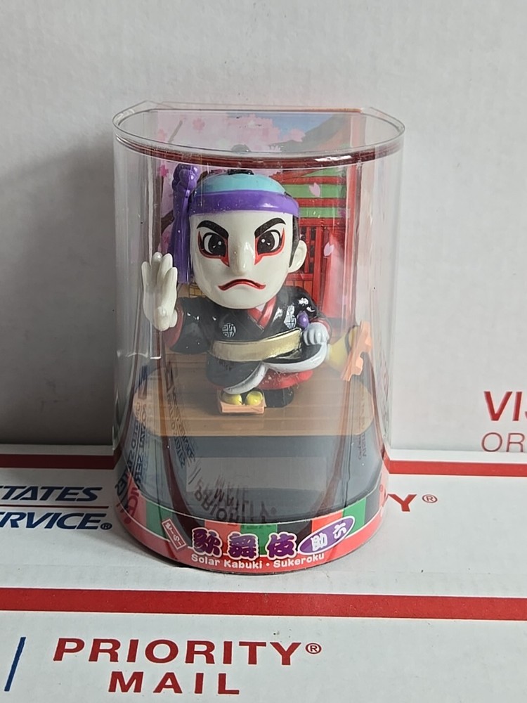 Solar Figurine Japanese Kabuki Sukeroku Actor