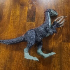 Jurassic World Dominion Therizinosaurus Sound Slashin’ Dinosaur Toy By Mattel