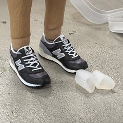 ATS-NB-GRY: 1/12 NB Sneakers & ankle adapters w/ box for 6″ figure – Black Grey