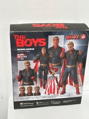 OFFICIAL MAFEX The Boys Homelander (Blood Splatter Ver.) Action Figure USSELLER