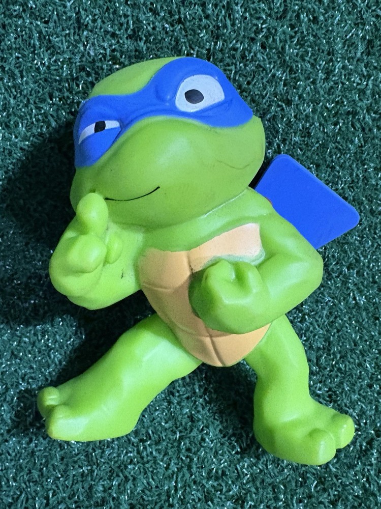 Teenage Mutant Ninja Turtles Tootin’ Tots Mayhem Leonardo Rubber Squeeze Toy