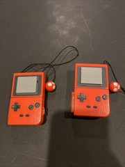 Vtg 2 Pokemon Battle BattPoke Ball Blaster Toy with 30 Discs Red