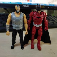 Dc Comics The Dark Knight Rises BATMAN Red & Silver Bane 3.75 Figure Lot