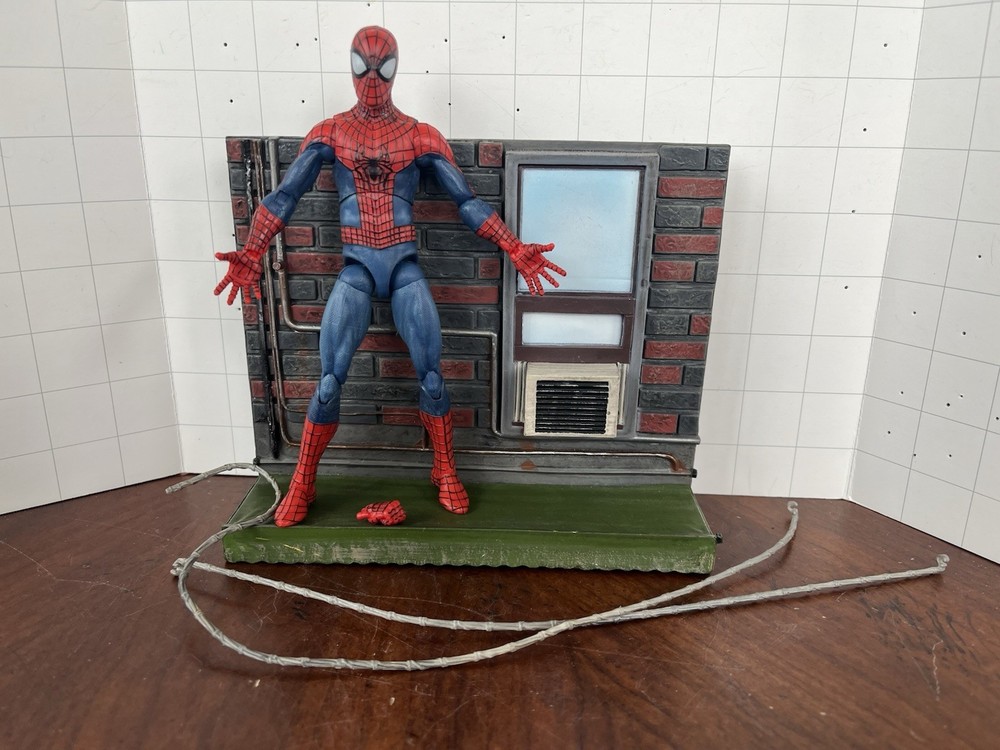 Marvel Diamond Select Amazing Spider-Man 2 Spider-Man Action Figure Complete