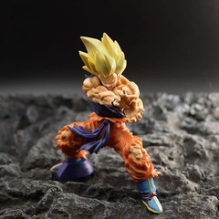 Dragon Ball Z Goku Action Figure Battle Damaged Super Saiyan Anime Model Toy