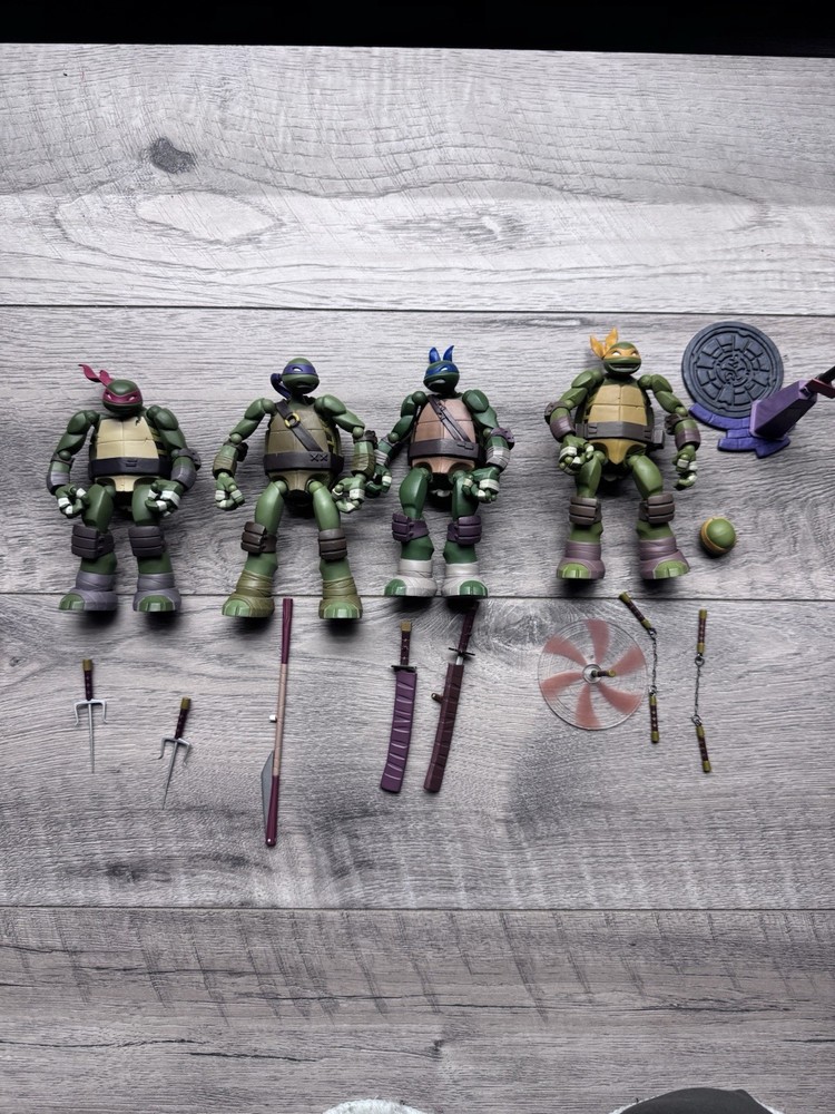 Kaiyodo Revoltech Teenage Mutant Ninja Turtles 2012 Set Of 4 INCOMPLETE