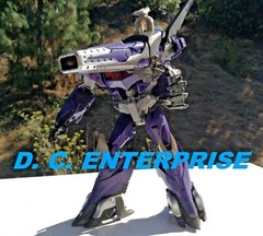 TRANSFORMERS PRIME BEAST HUNTERS SHOCKWAVE VOYAGER CLASS NEW IN BOX VIETNAM 2012