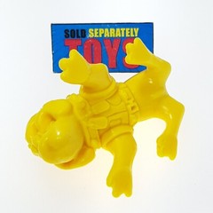 TMNT Raph The Green Teen Beret BITING BULLDOG BUDDY 1991 yellow accessory part