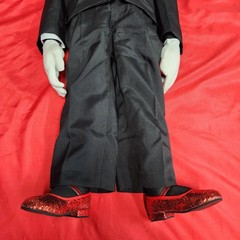 Saw – Billy the Puppet Deluxe Prop (w/ sound & motion)- Trick or Treat Studios