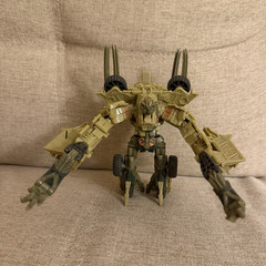 Transformers Bonecrusher Deluxe Figure 2007 Complete