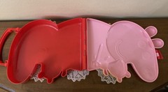2003 Peppa Pig Plastic Handled Carrying Case, 11” X 9” Jazwares LLC ABD Ltd/Ent.