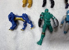 BANDAI POWER RANGERS ACTION FIGURE LOT “AS SHOWN / PARTS”