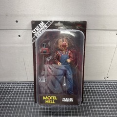 Trick Or Treat Studios – Scream Greats – Motel Hell Farmer Vincent Figure B2