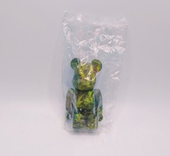 Bearbrick 100% Be@rbrick Series 45 Pattern Jungle