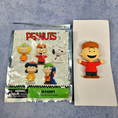 Peanuts Snoopy Winter Blind Bag Figural Magnet – Charlie Brown NIOB