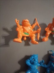 Army Ants Figures – 9 Vintage Lot Orange Blue, Hasbro. Do not have rubber Butts