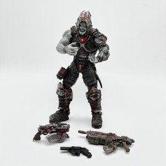 NECA Gears of War 2 Cyclops Locust Drone 7″ Action Figure with 3 Weapons 2008