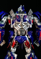 Unique Toys Deformable Last Knight OP Commander Prime UTR-02 9″ Action Figure
