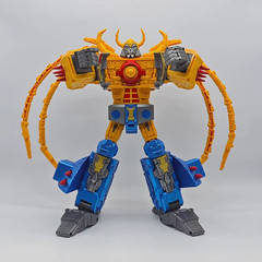M Collection Deformable The Chaos Bringer Unicron Planet Eater 12″ Action Figure
