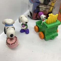 Peanuts Snoopy Charlie Brown PVC Figures Whitman’s Easter Halloween DVD LOT 11