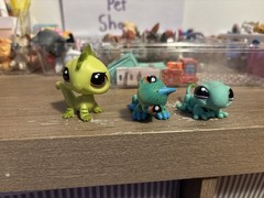 LPS Littlest Pet Shop LOT!! Ask Me Questions Regarding Littlest Pet Shop!! Read