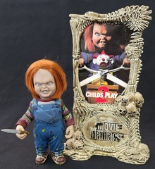 MOVIE MANIACS Series 2 Child’s Play 2 CHUCKY Figure Poster Diorama 1999