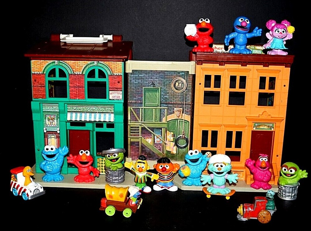 Sesame Street – Collectible Figures & Sets – 20+ New & VTG Collection