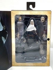 Neca – The Conjuring Universe – The Nun – Ultimate Valak – 7″ Figure – NECA NEW