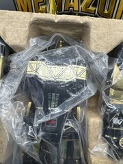 Mighty Morphin Power Rangers Megazord Black & Gold Edition Legacy Toys R Us