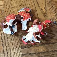 Papo 2007 Knight & Horse Red White Gold Deer Head Helmet Toy *sword Damage