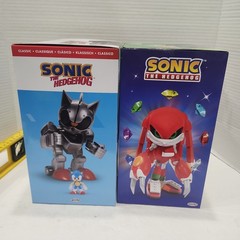 Sonic The Hedgehog GIANT METAL KNUCKLES vs KNUCKLES + Giant Mecha Sonic Figures