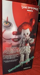 Mezco Living Dead Dolls It Horror Movie Pennywise Clown 2017 10″ Doll NEW