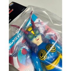 Bee Woman (New Color) + Mini Figure – Kamen Rider Shocker Villain – Medicom