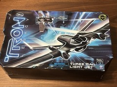 Spin Master Disney TRON Legacy 3-Man Light Up Jet Vehicle Set Black. NEW.
