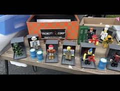 Roblox‎ lot of Figures & Accessories includes 20 Figures Weapons Vehicles