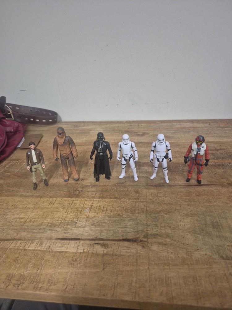 Star Wars 2010’s Figures Lot (6) Chewbacca, Poe,Stormtroopers, Darth Vader. ST5