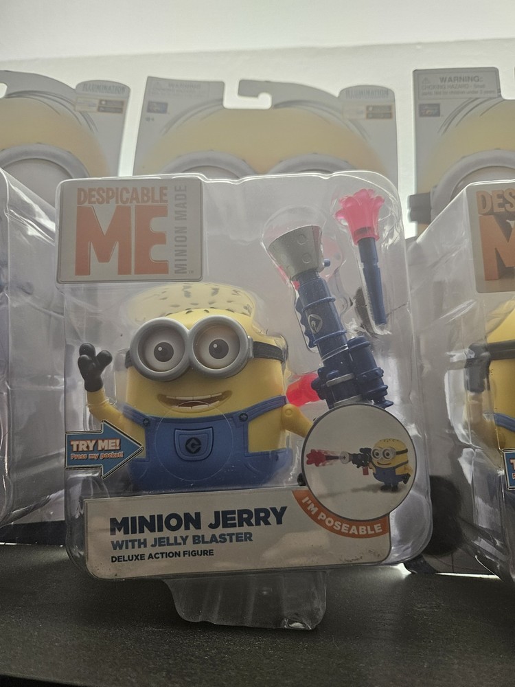 Illumination Despicable Me Jerry Poseable Action Figure with Jelly Blaster