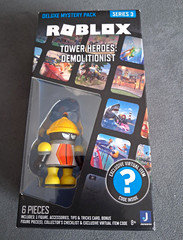 Jazwares Roblox Tower Heroes Demolitionist Deluxe Mystery Pack Series 3 w/ Code