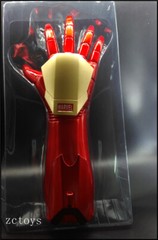 1 Pair 1:1 Iron Man Gauntlet Laser LED Light Gloves Cosplay Props Model Toy Gift