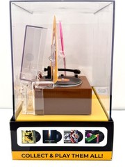 Zuru Mini Brands Vinyl Really Works Miniature Toy Record Player With Record ￼