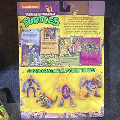 Playmates Toys TMNT Classic Collection Foot Soldier Action Figure w/ Weapons