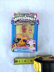 2016 Spin Master Hatchimals Colleggtibles Hatchipets Collectible Pets (Red)