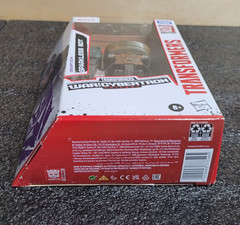 Transformers War for Cybertron Netflix Sparkless Bot deluxe-scale figure